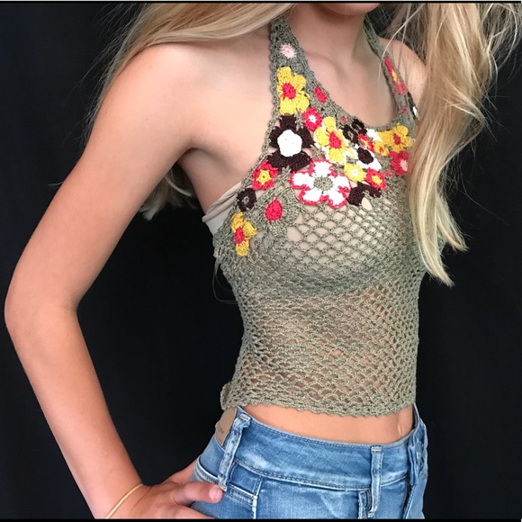 NWT Floral Crochet Halter Top - Picture 5 of 15